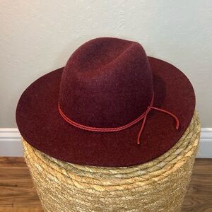 GAP 100% Wool Burgundy Hat